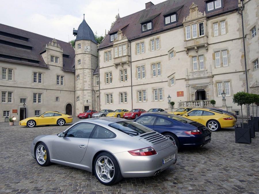  Porsche 911 Carrera 2005 года  (фото 11 из 35)